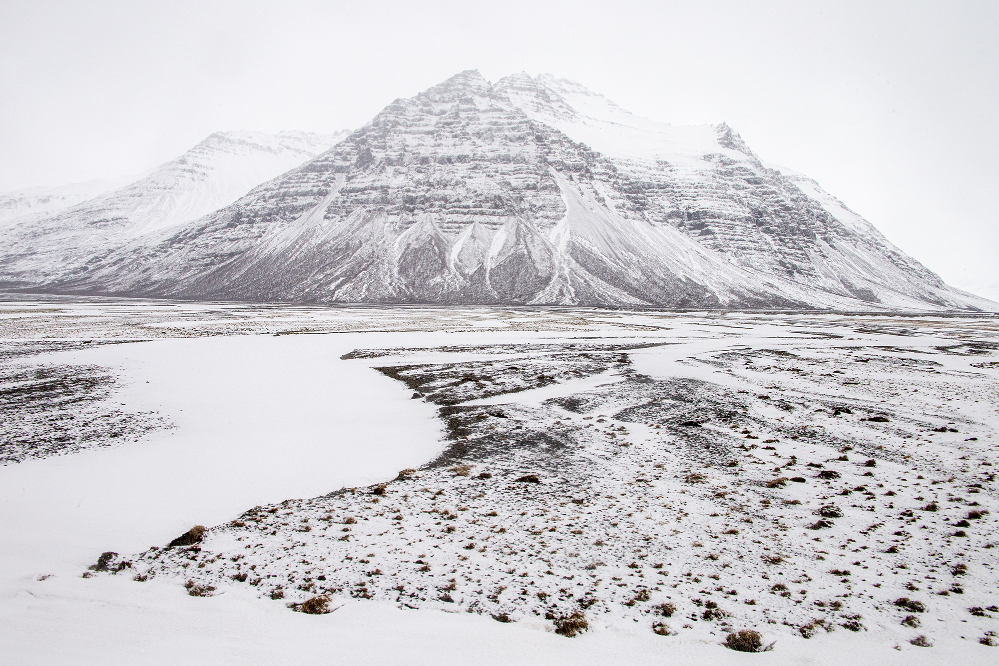 Berg langs de ringweg, IJsland
